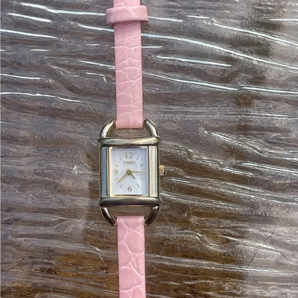 NEW BATTERY Y2K Timex Women’s Watch Pink Rose Leather Band Minimalist Gold‎ Tone